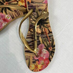 Women's Havianas Gold Thong Sandals 7/8, 39/40